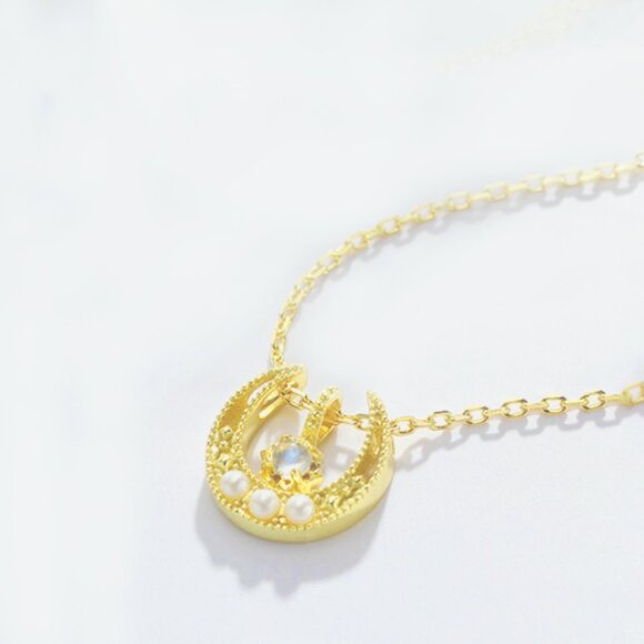 Genuine moonstone freshwater pearl necklace in gold vermeil layered over silver - Picture 1 of 6